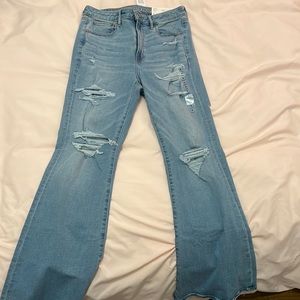 BRAND NEW AE HIGH RISE FLARE JEANS